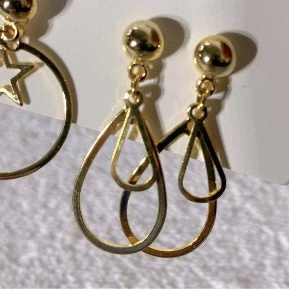 Vintage Gold Tone 4X Pierced Earrings Sets - Picture 7 of 8